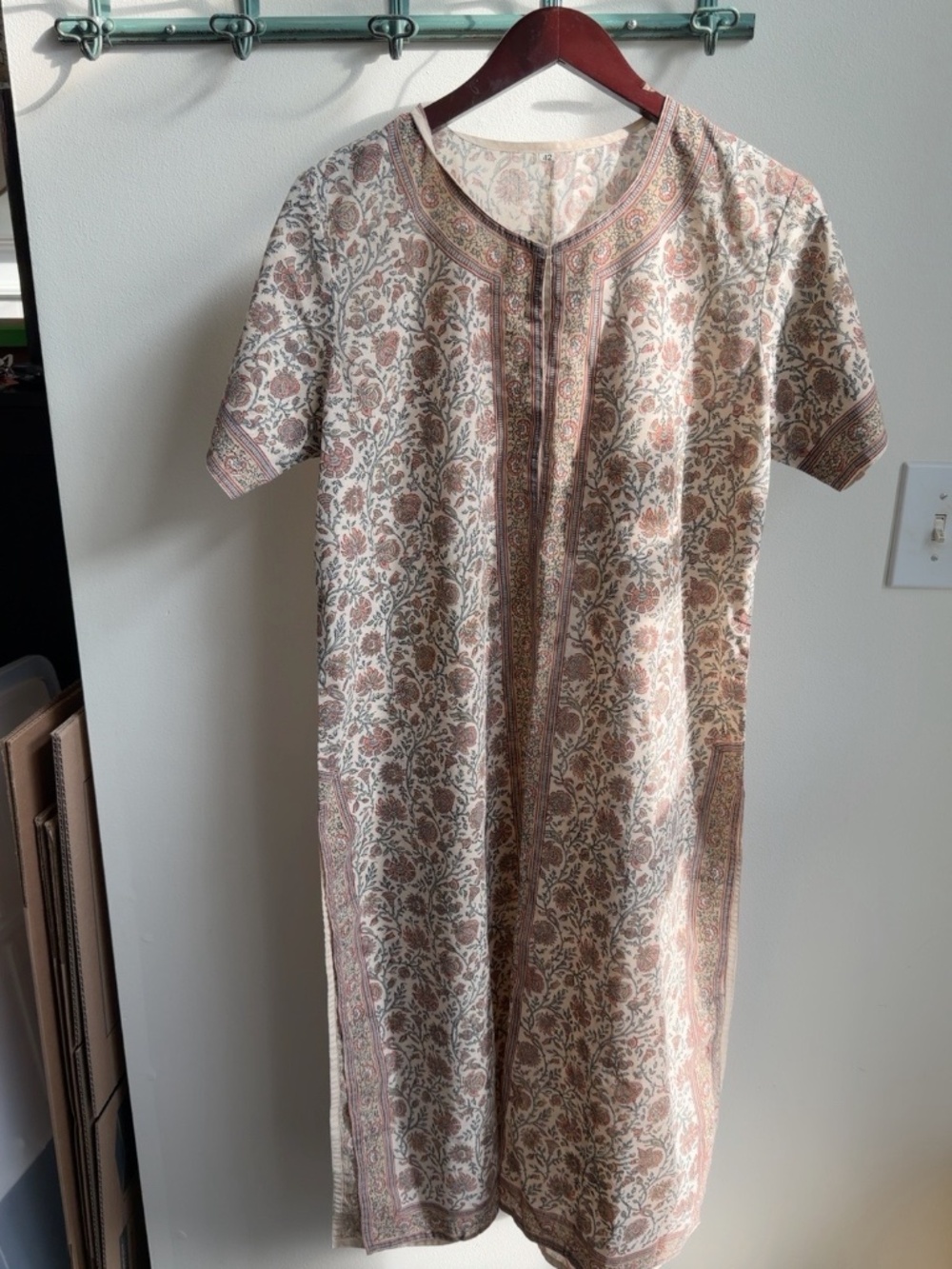 Indian Floral Print Long Kurta Tunic Size 42 Ivory Taupe Pink Grey
